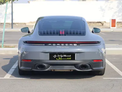2025 بورش 911 كاريرا