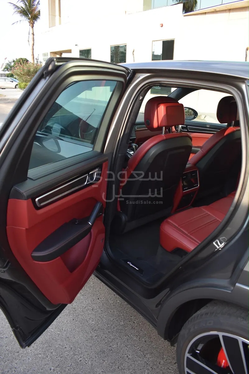 2022 بورش كايين جي تي اس