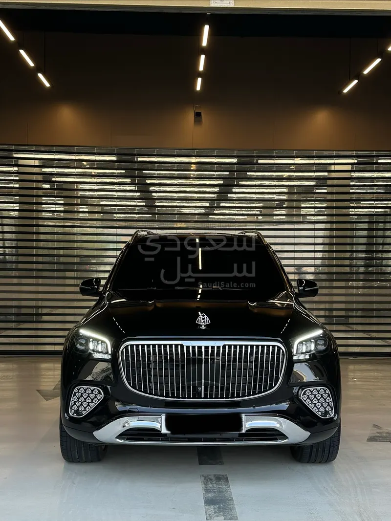 2022 مرسيدس - بنز جي إل إس 600 مايباخ