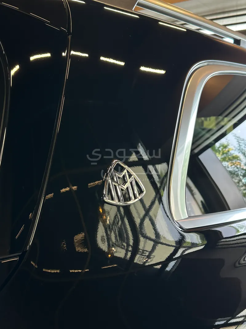 2022 مرسيدس - بنز جي إل إس 600 مايباخ