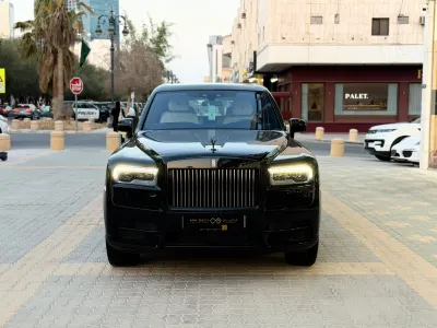 2023 رولز رويس كولينان بلاك بادج