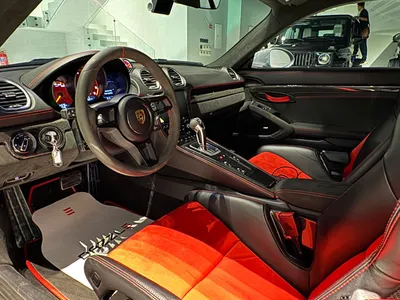 2023 بورش 718 جي تي 4