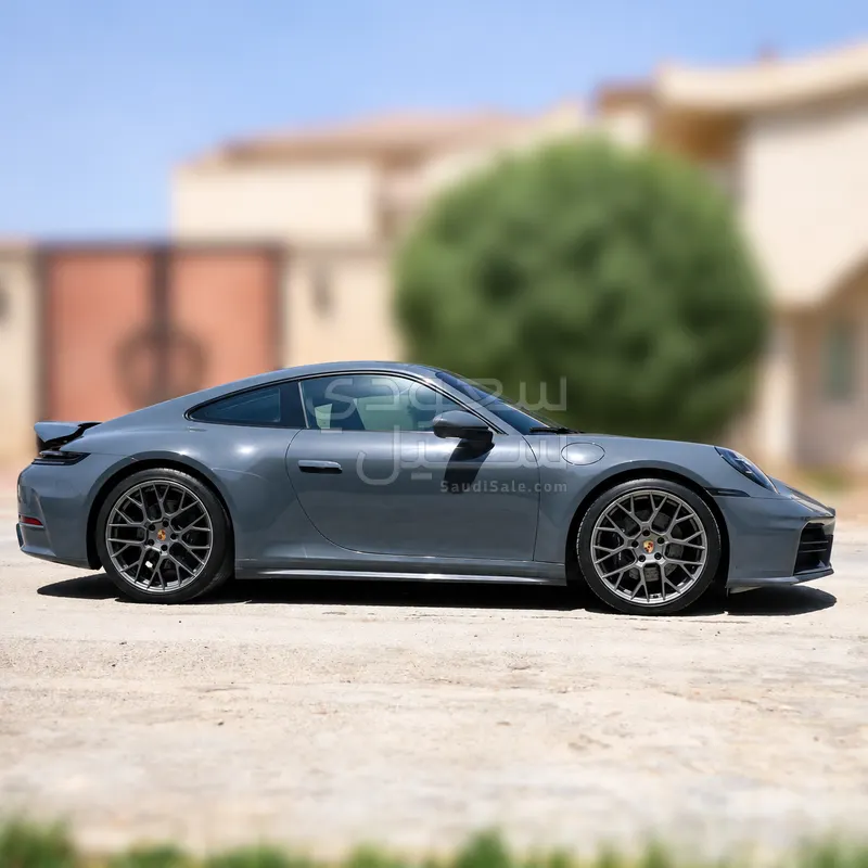 2025 بورش 911 كاريرا