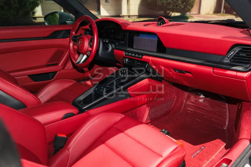2025 بورش 911 كاريرا