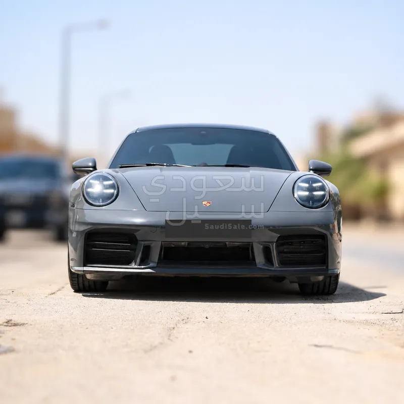 2025 بورش 911 كاريرا