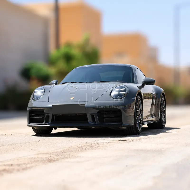 2025 بورش 911 كاريرا