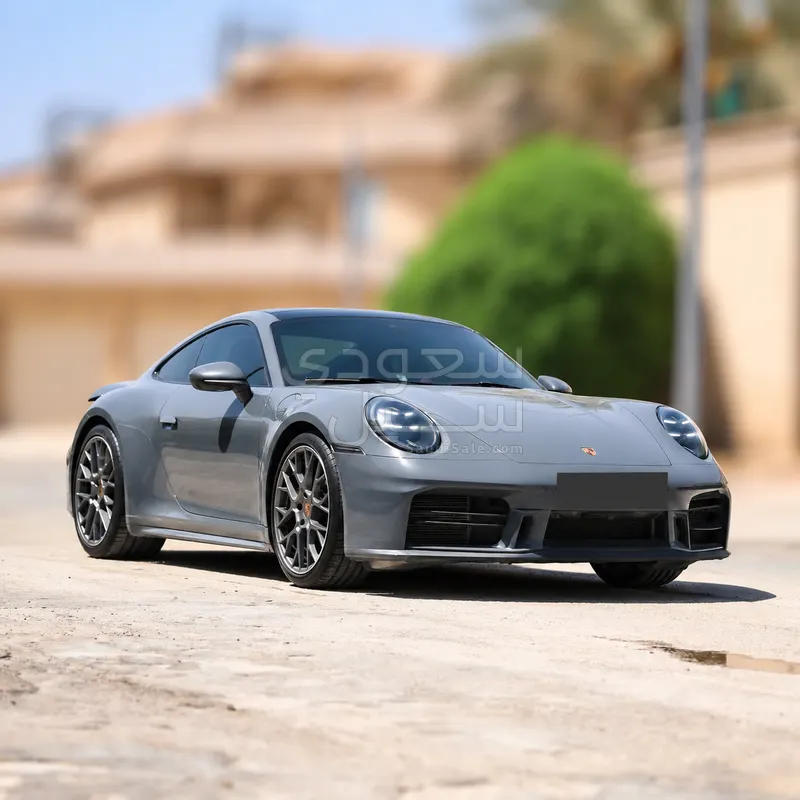 2025 بورش 911 كاريرا