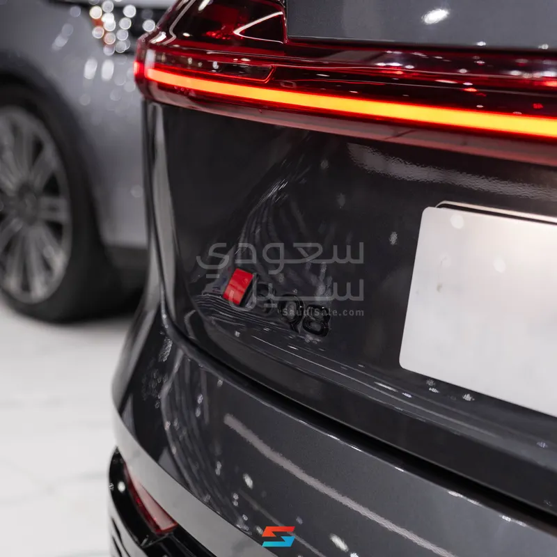 2024 اودي اس كيو 8