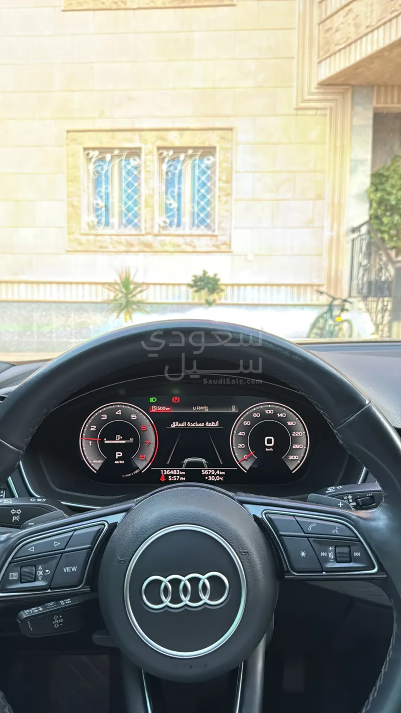 2022 اودي اي 5 40 تي اف اس اي اس لاين