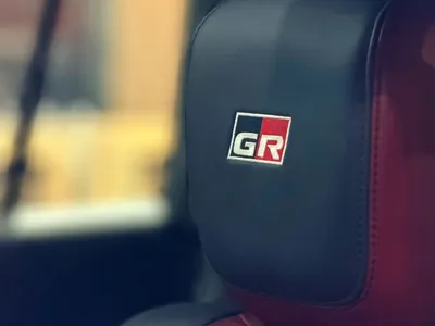 2023 تويوتا لاند كروزر جي ار سبورت