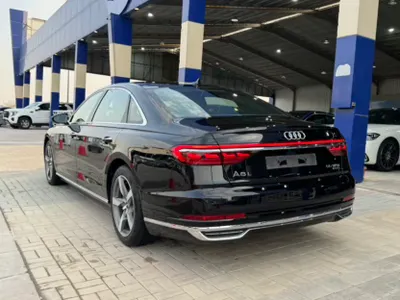 2019 اودي اي 8 ال 55تي اف اس أي