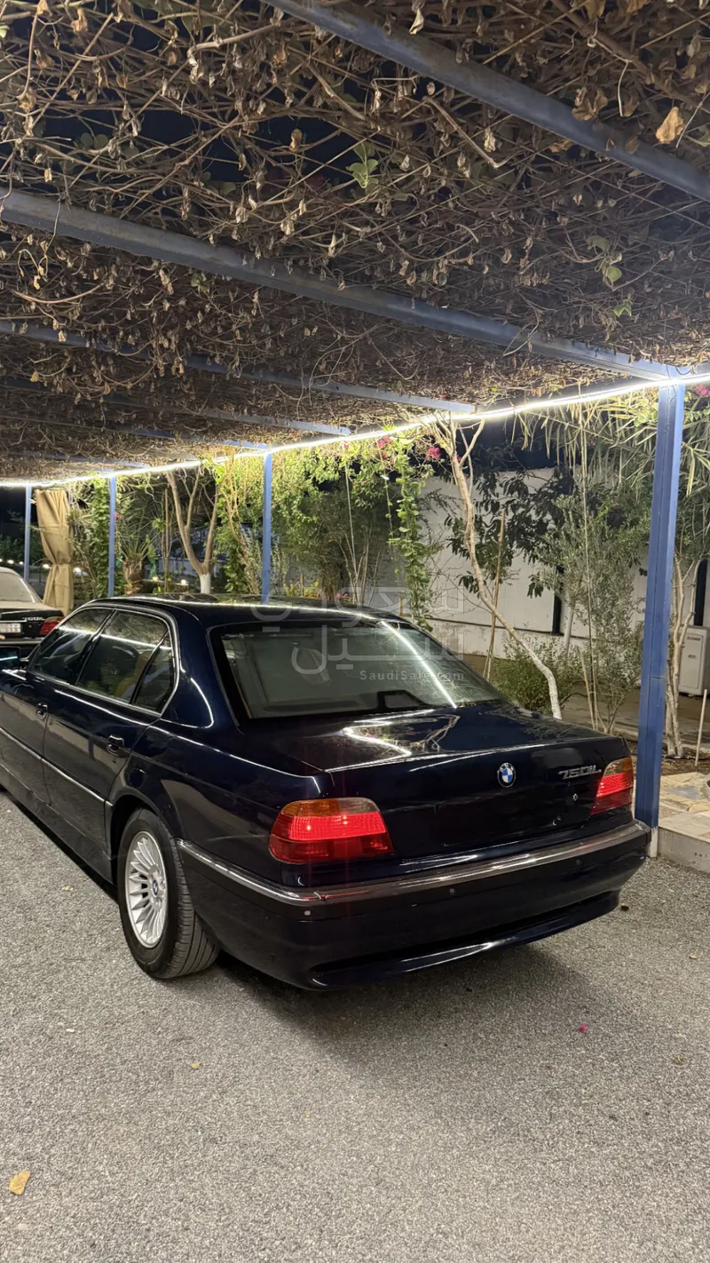 1999 بي ام دبليو الفئة السابعة 750 إل أي