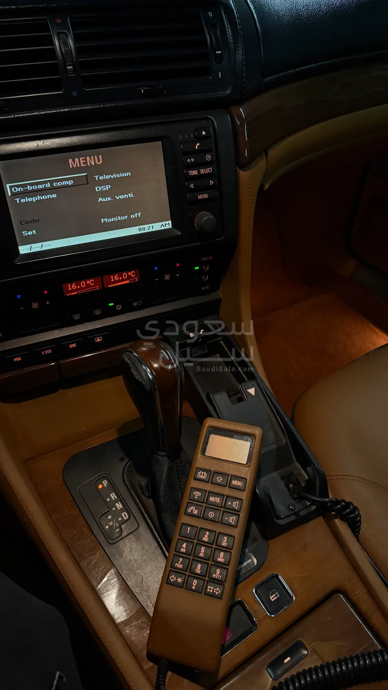 1999 بي ام دبليو الفئة السابعة 750 إل أي