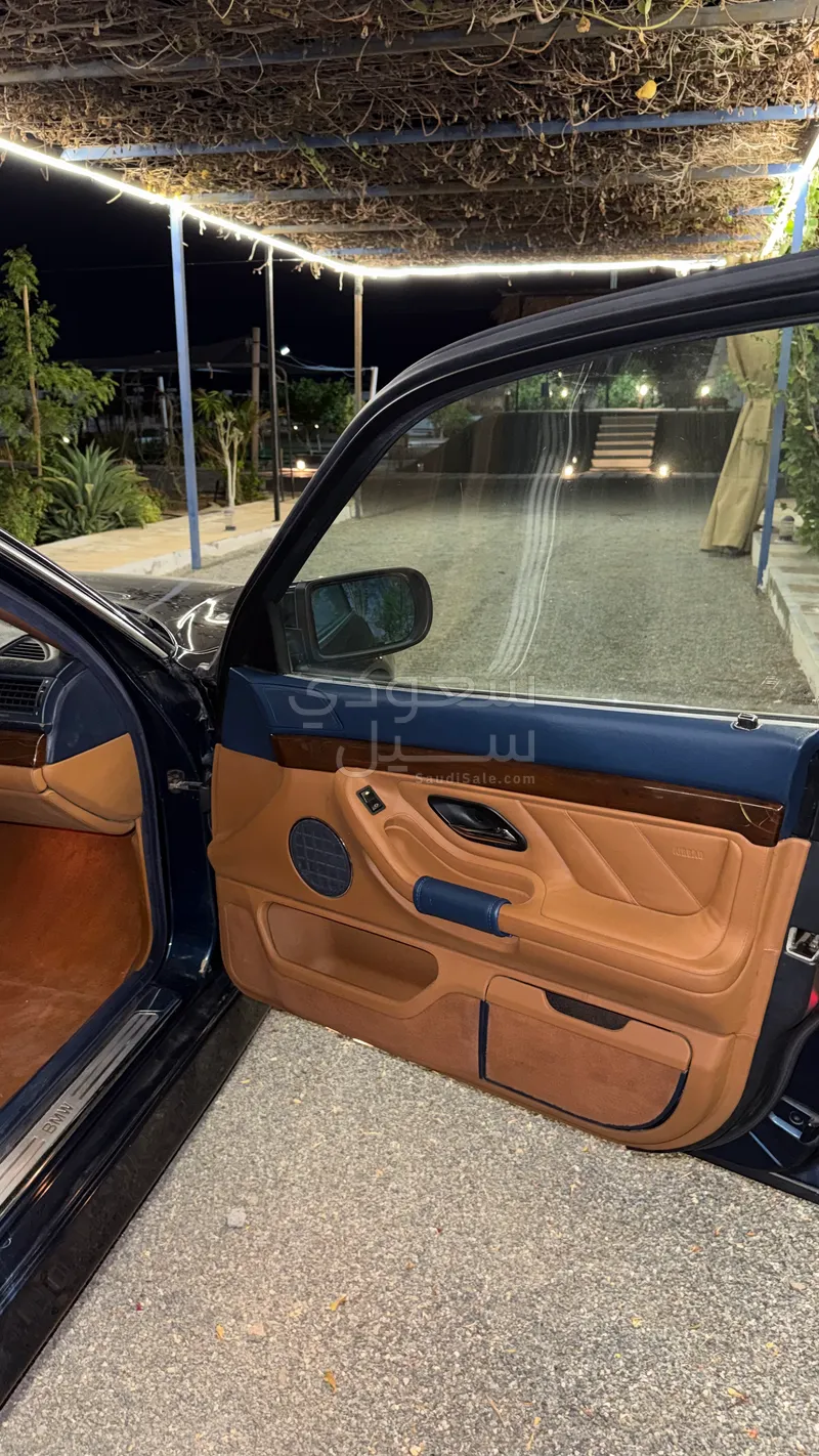 1999 بي ام دبليو الفئة السابعة 750 إل أي