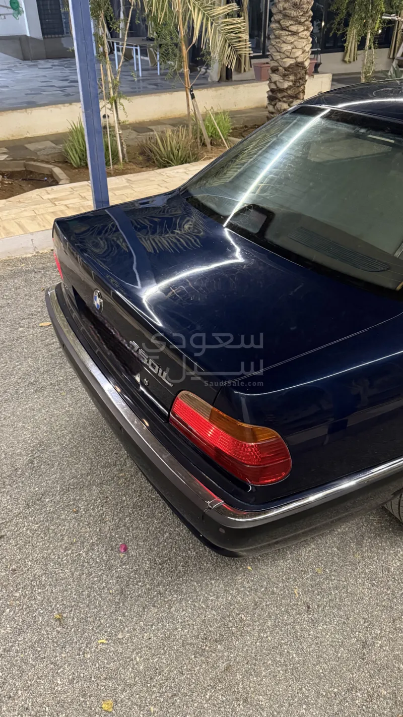 1999 بي ام دبليو الفئة السابعة 750 إل أي