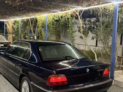 1999 بي ام دبليو الفئة السابعة 750 إل أي