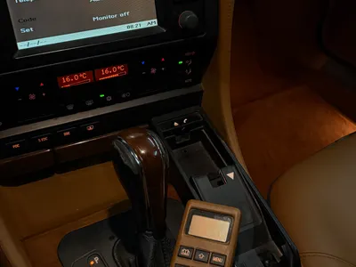 1999 بي ام دبليو الفئة السابعة 750 إل أي