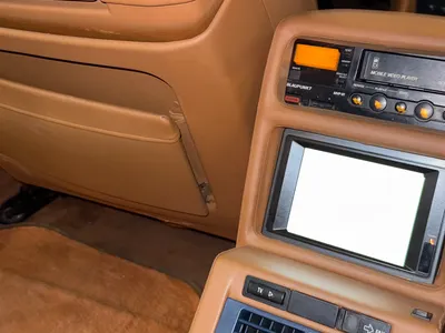 1999 بي ام دبليو الفئة السابعة 750 إل أي