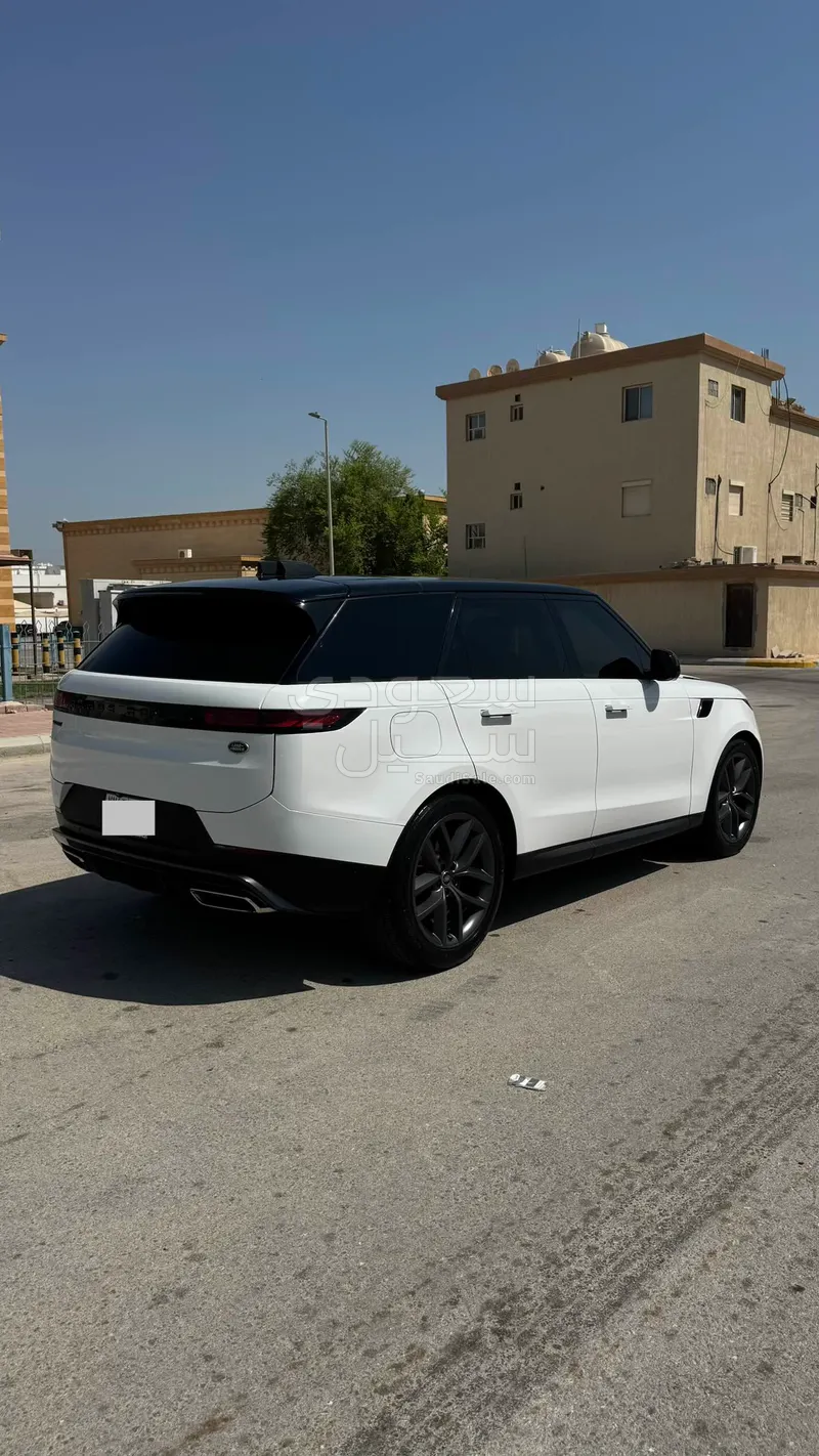 2023 لاند روفر رينج روفر سبورت اتش اس اي