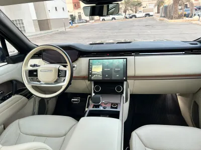 2022 لاند روفر رينج روفر اوتوبيوغرافي فرست اديشن