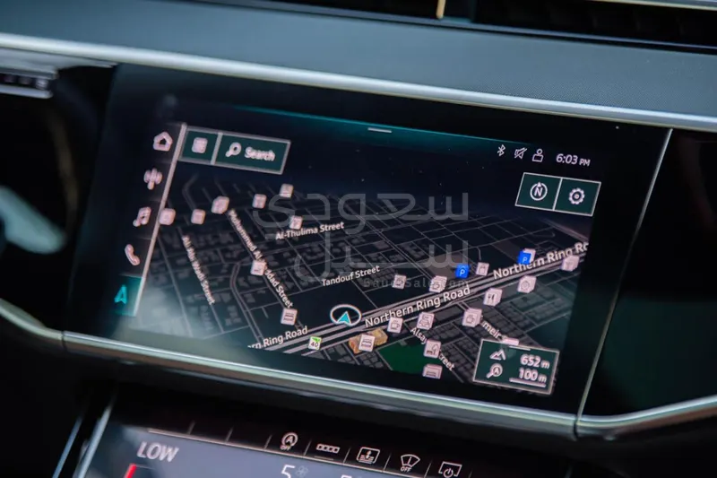 2021 اودي اي 8 ال 55تي اف اس أي