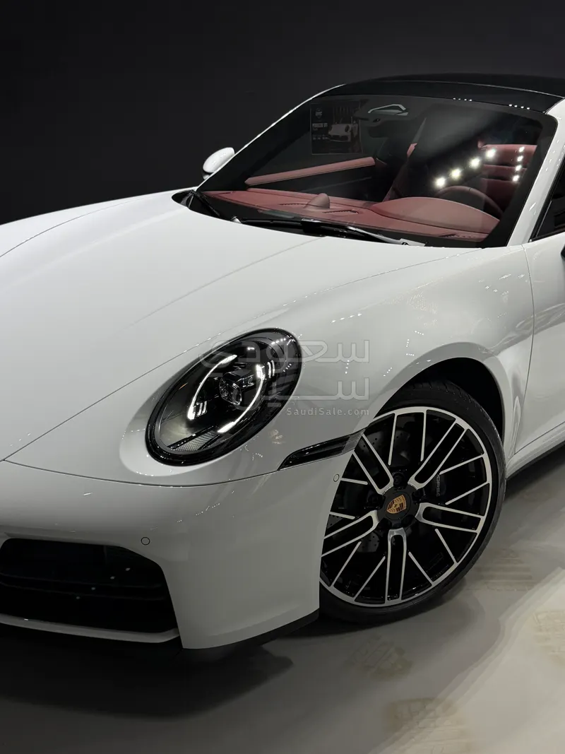 2026 بورش 911 كاريرا