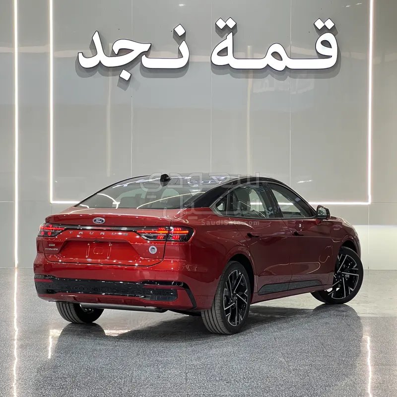 2026 فورد توروس تايتينيوم