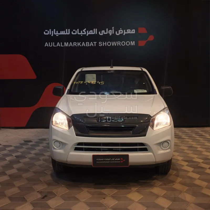 2026 ايسوزو بيكب غمارتين
