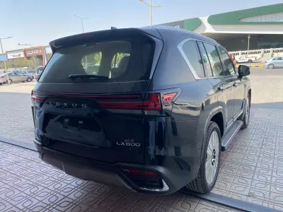 2026 لكزس إل إكس 600 BB