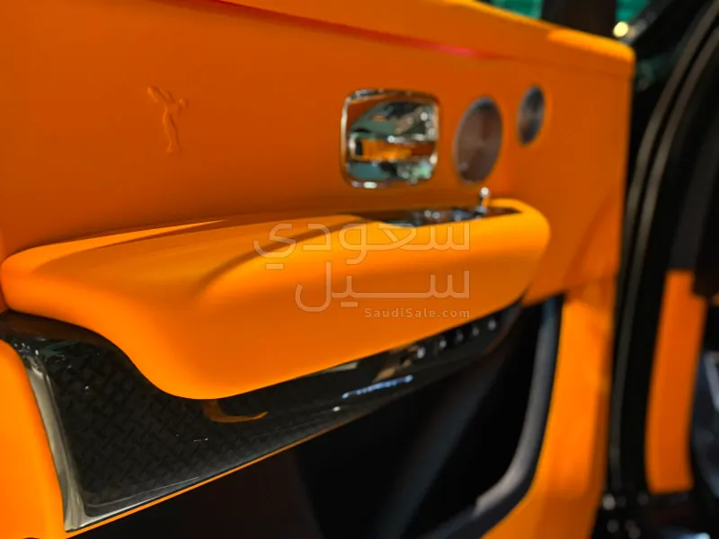2024 رولز رويس كولينان بلاك بادج