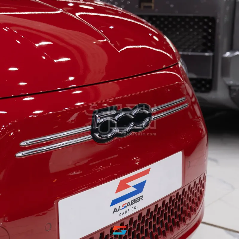 2025 فيات 500