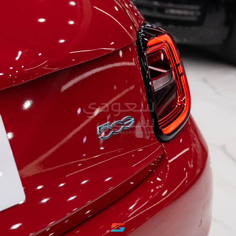 2025 فيات 500