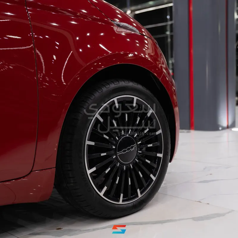 2025 فيات 500