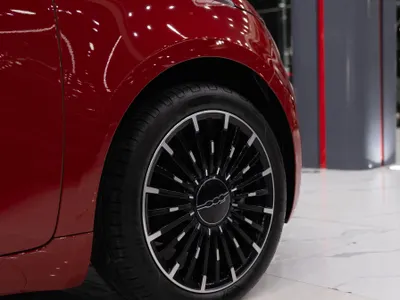 2025 فيات 500
