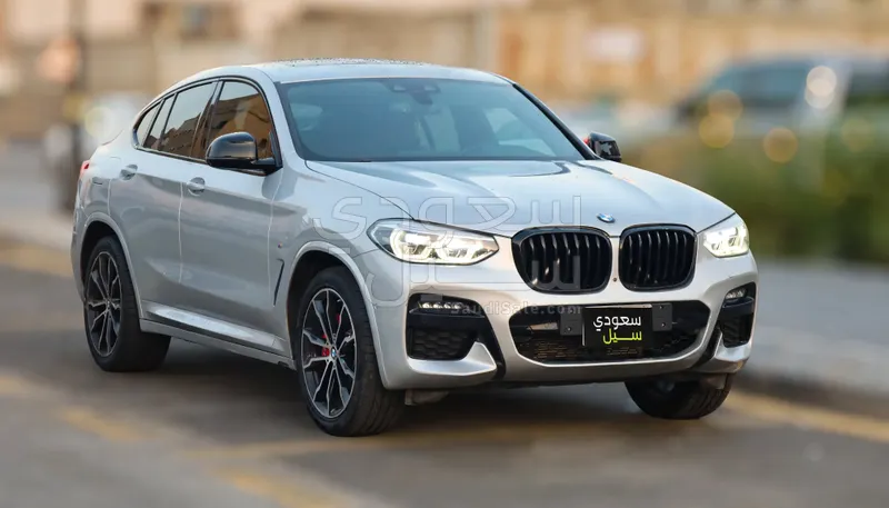 2021 بي ام دبليو الفئة اكس 4