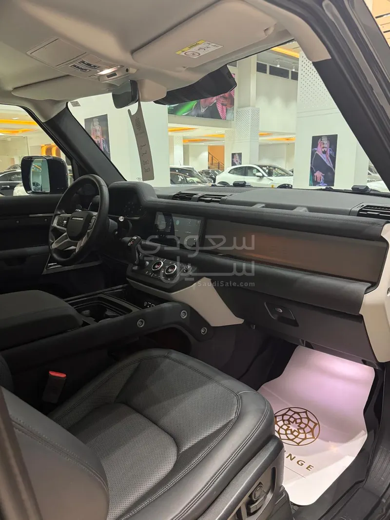 2023 لاند روفر ديفيندر 90 اس اي