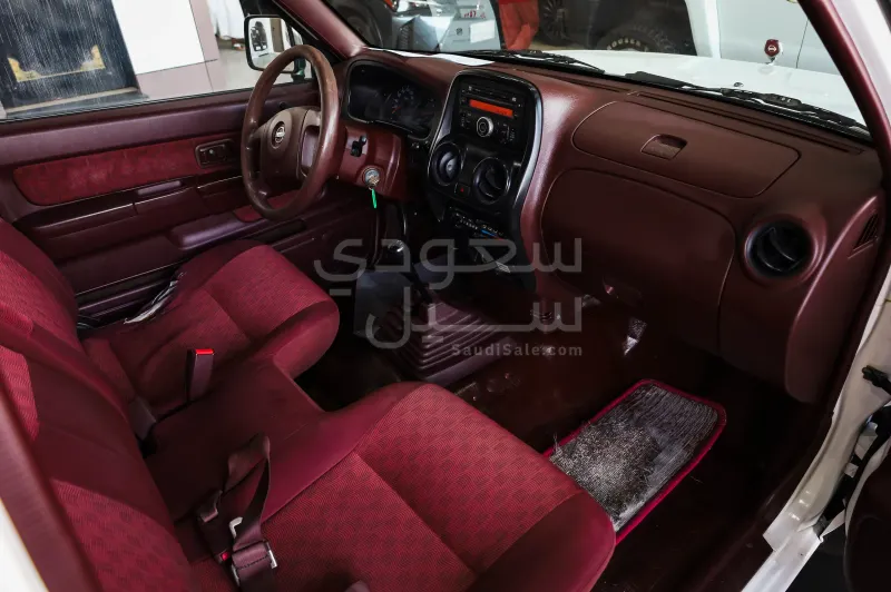 2013 نيسان داتسون غمارتين