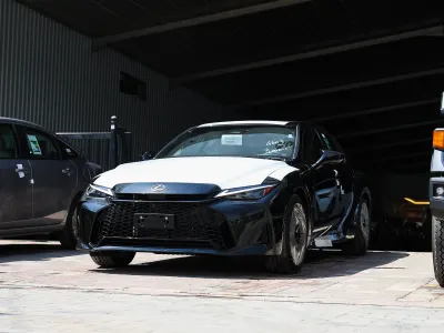 2026 لكزس آي إس 350