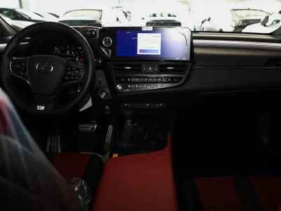 2025 لكزس إي إس 350 اف سبورت