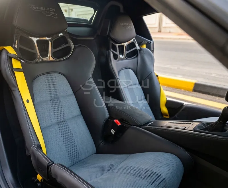 2025 بورش 718 سبايدر ار اس