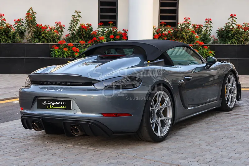 2025 بورش 718 سبايدر ار اس