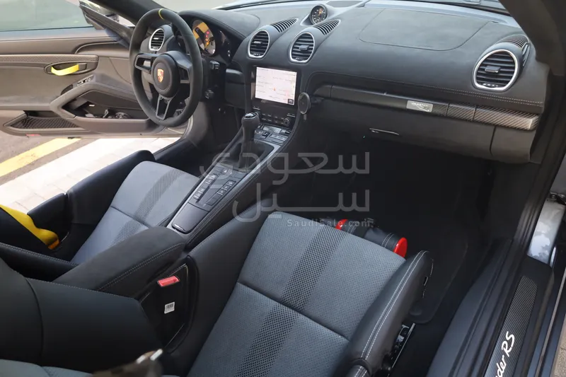 2025 بورش 718 سبايدر ار اس