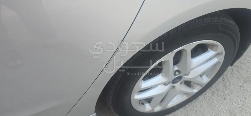 2014 فورد فيوجن