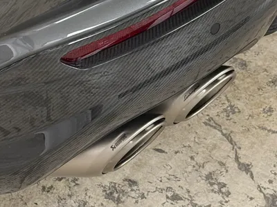 2023 Lamborghini URUS Performante