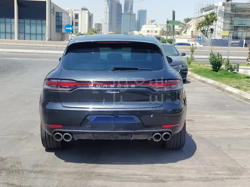 2021 بورش ماكان جي تي اس