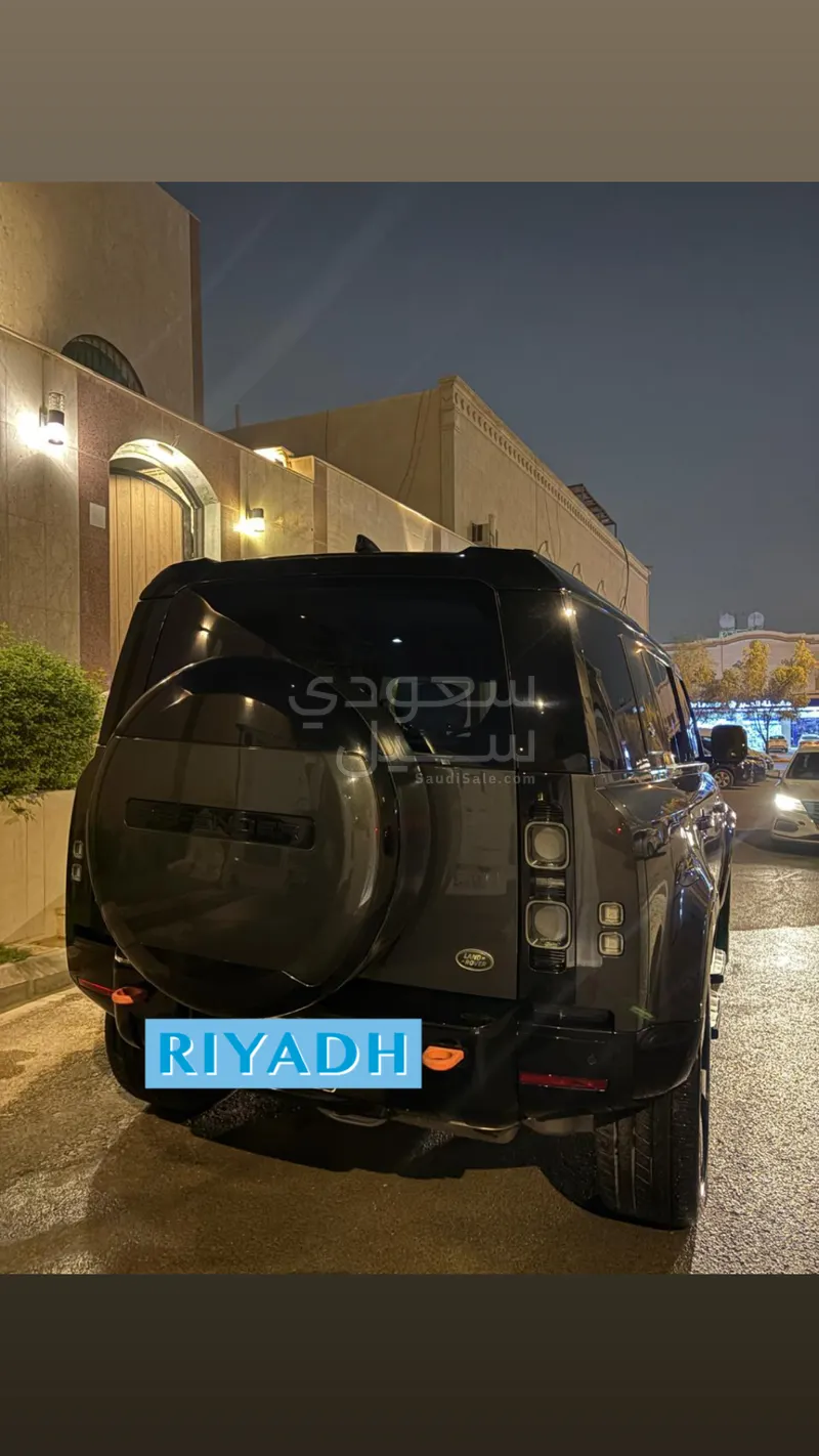 2023 لاند روفر ديفيندر اكس 110