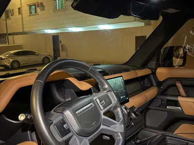 2023 لاند روفر ديفيندر اكس 110