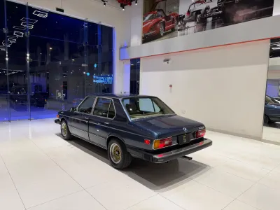 1978 بي ام دبليو الفئة الخامسة 530 أي