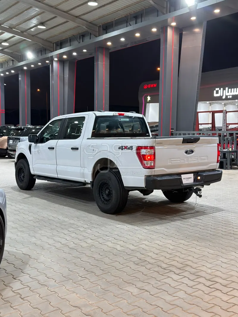 2021 فورد اف 150