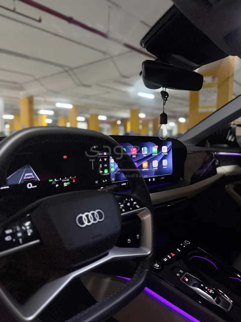 2025 اودي اي 5 45 تي اف اس اي اس لاين